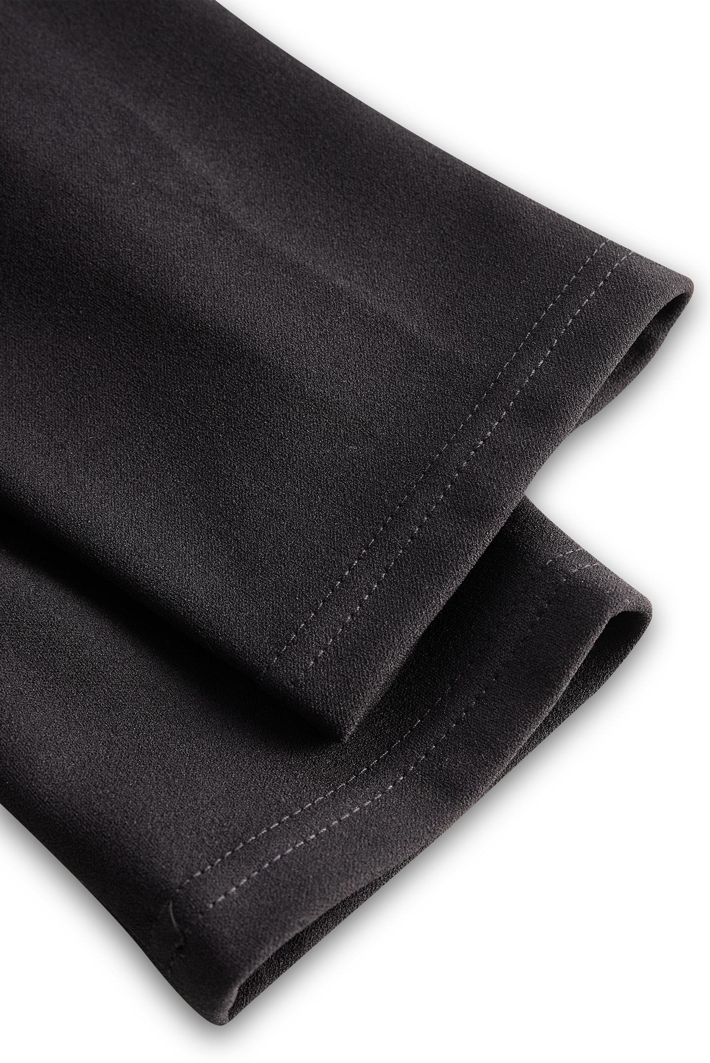 Robe Raffinée avec Ceinture & Col Officier